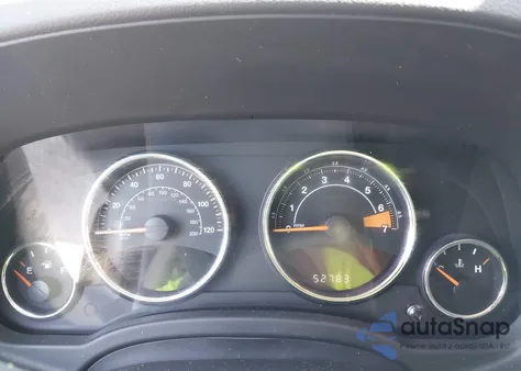 2014 Jeep Compass Latitude z USA, uszkodzony, nr VIN 1C4NJDEB9ED784604